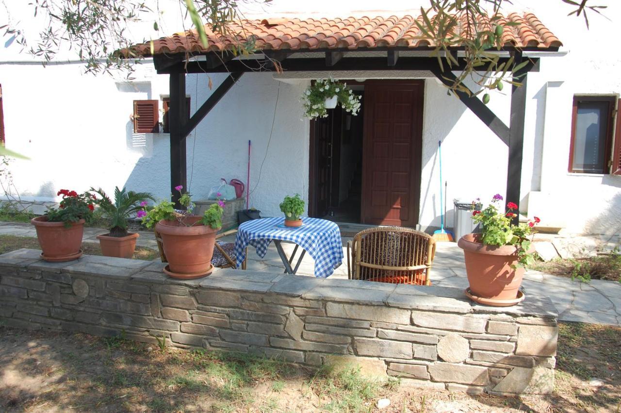 Villa Miranda Nikiti  Luaran gambar