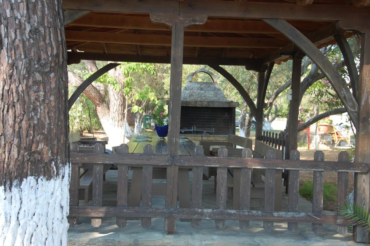 Villa Miranda Nikiti  Luaran gambar