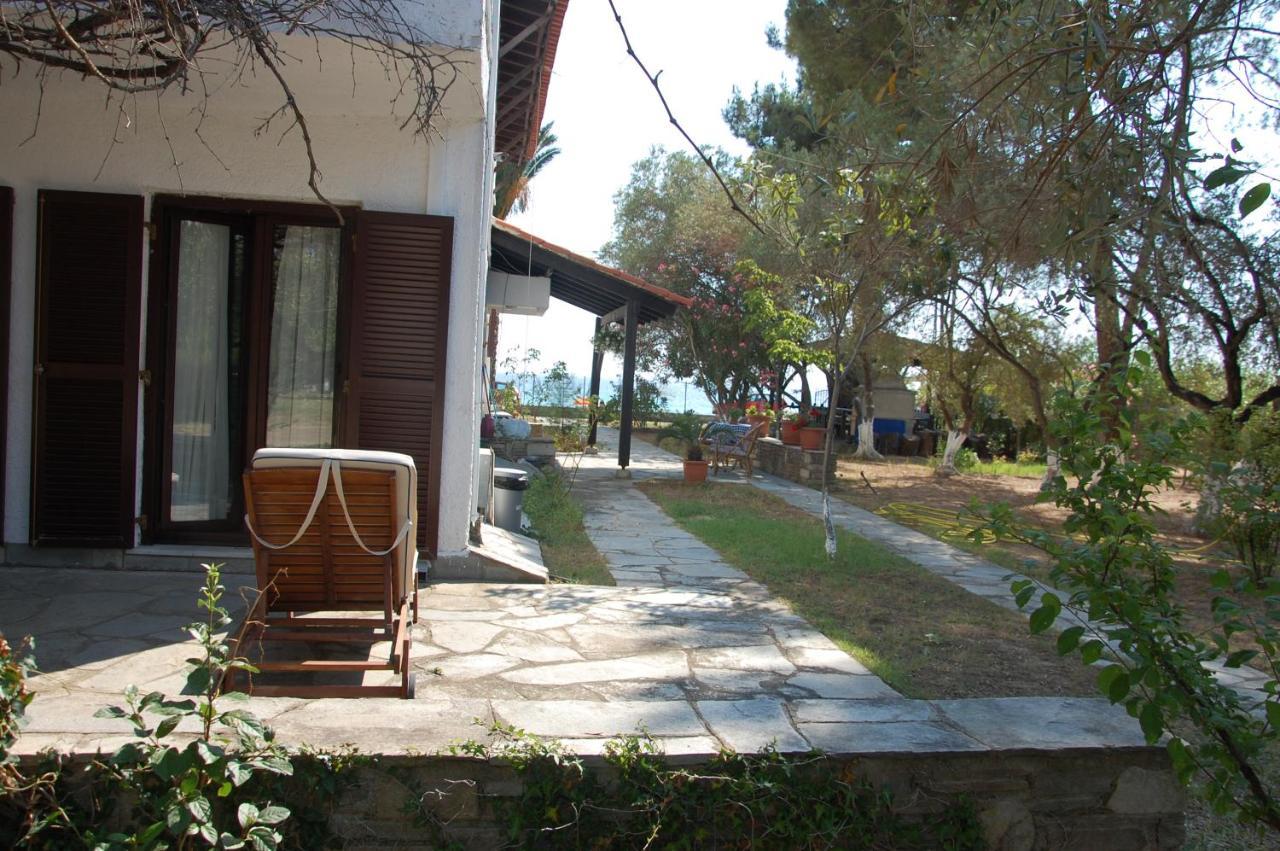 Villa Miranda Nikiti  Luaran gambar