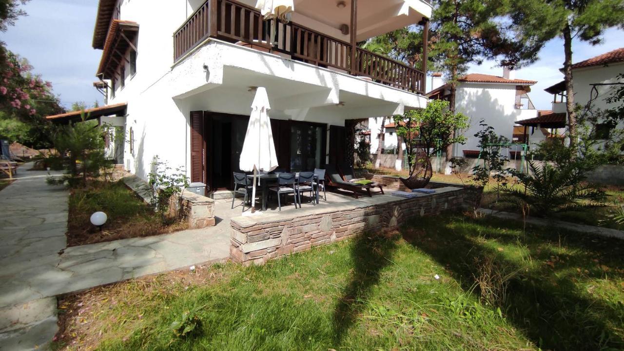 Villa Miranda Nikiti  Luaran gambar